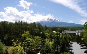 里賈納河口湖酒店